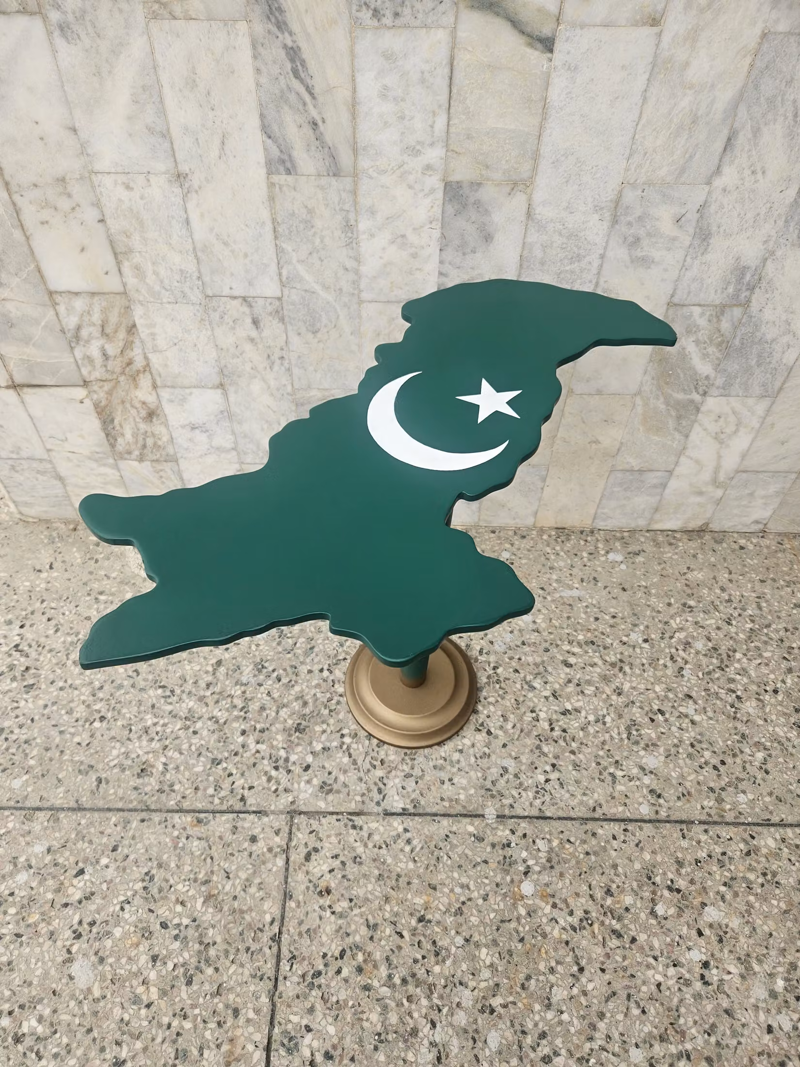 Pakistan silhouette table, studio photograph 23